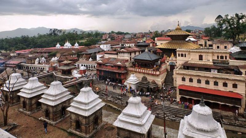 राष्ट्र शान्तिको सङ्कल्पले पशुपतिनाथ मन्दिरमा गरियो महारुद्राभिषेक