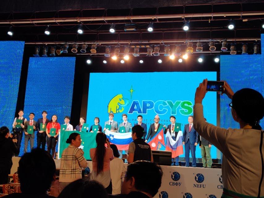 तेईस राष्ट्रका युवा वैज्ञानिकलाई पछि पार्दै नेपाली वैज्ञानिकले जिते स्वर्ण