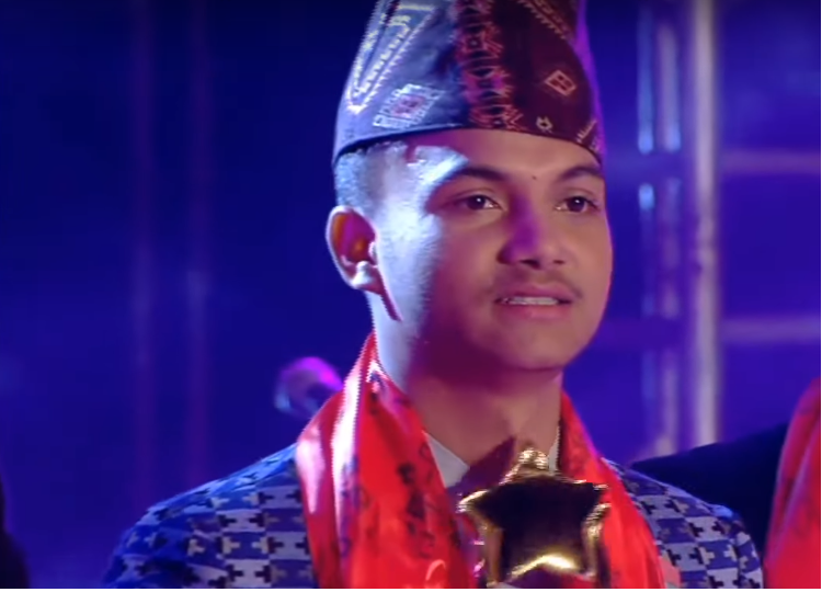 सनी विश्वकर्मा बने लोकस्टार