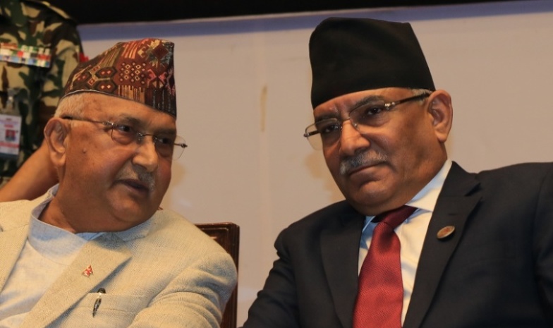 सरकारको आलोचना तर प्रधानमन्त्री ओलीको प्रशंसा गर्दै प्रचण्डले ल्याएको राजनीतिक प्रतिवेदनको पूर्ण पाठ