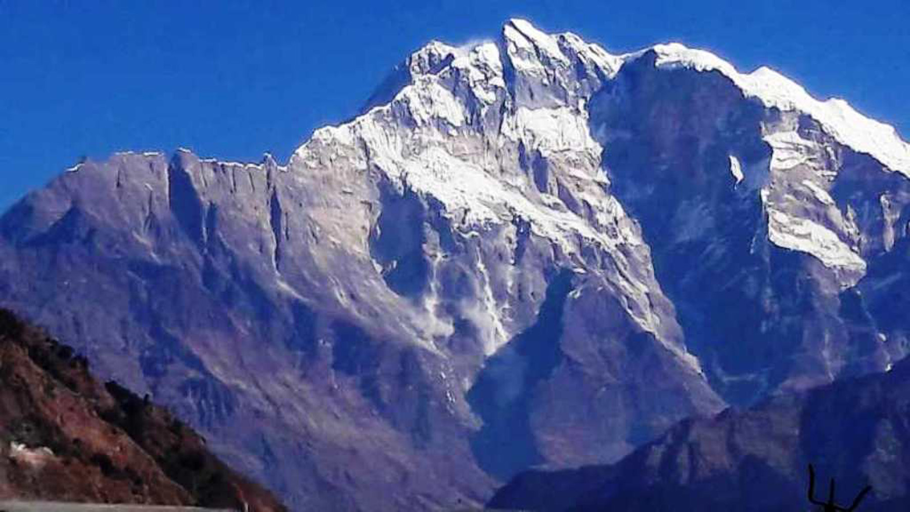 मनोरम अन्नपूर्ण हिमाल