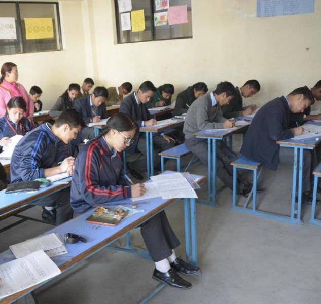 ‘एसईई’मा परिक्षा शान्तिपुर्ण रूपमा जारी, ४८ कैदी बन्दी पनि सहभागी