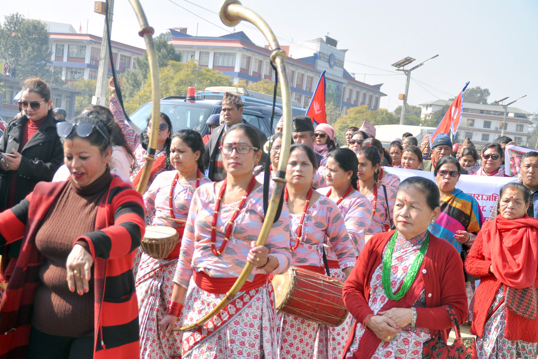 पृथ्वी जयन्तीमा पञ्चैबाजा बजाउँदै महिला