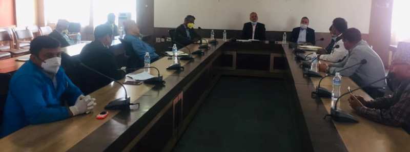 अत्यावश्यक उद्योग सञ्चालन गर्न मन्त्रीको निर्देशन, ट्रेड युनियन भन्छन् -मजदुरको स्वास्थ्य सुरक्षाको ग्यारेण्टी गरियोस्