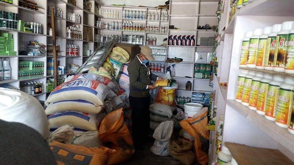 किसान ठग्दै कञ्चनपुरका एग्रोभेट, म्याद सकिएका औषधीदेखि बिउ किसानलाई भिराउँदा उत्पादन कस्तो होला ?