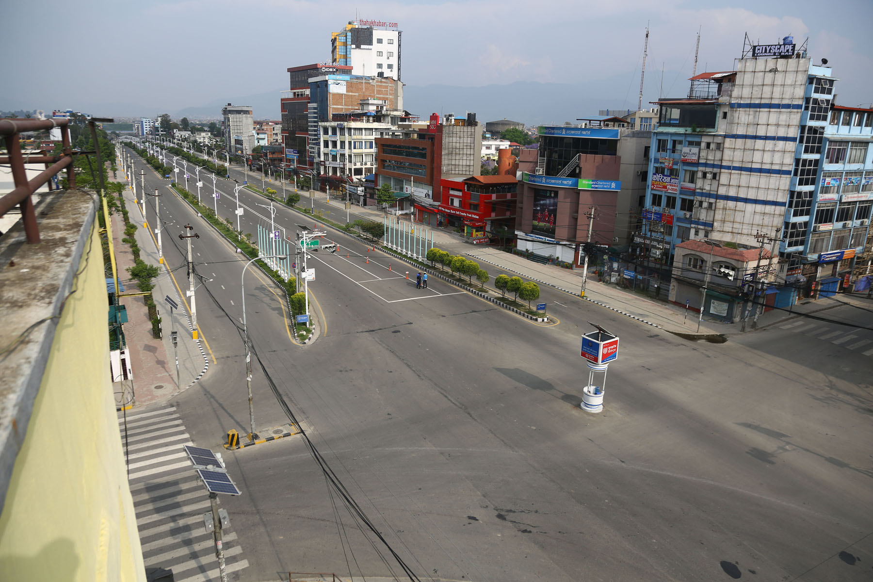 कोरोना लगातार बढ्न थाले पछि राजधानीमै मानिसहरु सतर्क हुन थाले ( तस्वीरहरु)