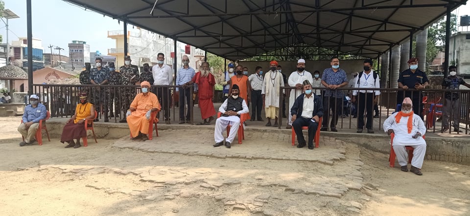 बाँकेमा मन्दिर मस्जिदका धर्म गुरुहरुको पीसीआर विधिबाट कोरोना परीक्षण (तस्वीरसहित)