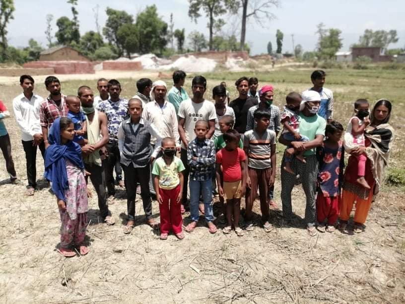 नेपालमा रहेका भारतीय मजदुरको मोदीलाई प्रश्न , हामी कहिले घर फर्कन पाउछौ ?