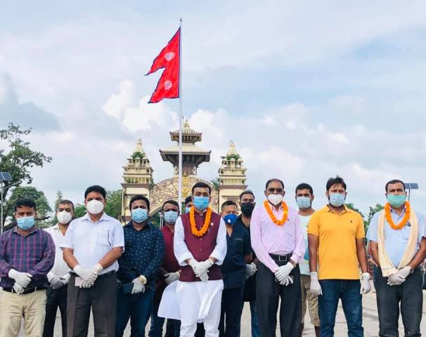 सांसद यादवको उदाहरणीय कामः बीरगञ्जको नेपाल प्रवेशद्धारमा राष्ट्रिय ध्वजा सहित फ्लाग टावरको निर्माण !