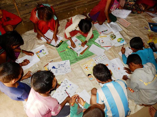 टोल पढाइ कार्यक्रममा रमाउँदै विद्यार्थी