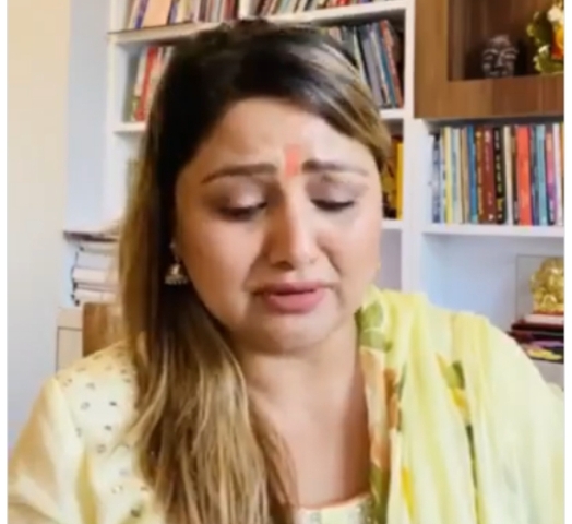 जन्मदिनमा दीपाले रूदैँ माफी मागिन् राजेश हमालका फ्यानसँग, हेर्नुस् भिडियाे
