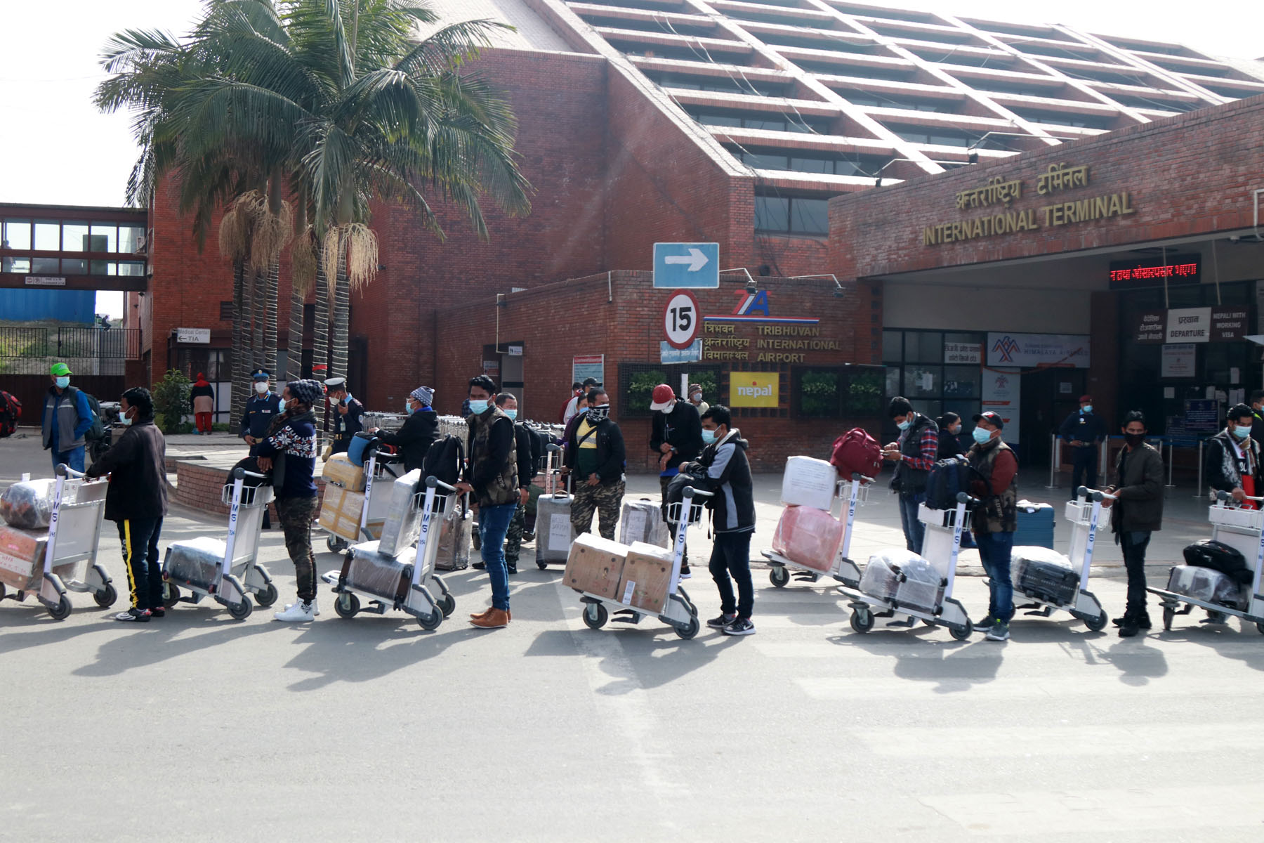 विदेशबाट फर्केर उद्यमी बनेकालाई सरकारले सम्मान गर्ने