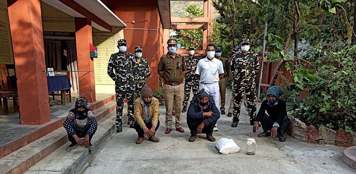 रोजगारीका लागि भारत जान चिसोमा महाकाली नदी पौडिएर भारत पुगेका चार नेपाली सुरक्षाकर्मीको नियन्त्रणमा