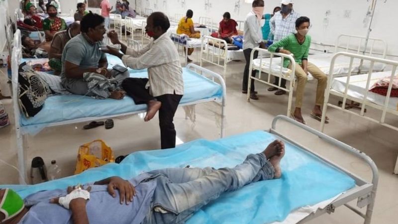 भारतमा सिसा सहितको रगत बमिट गर्ने र बेहोस् हुने संयौ बिरामी एक साथ फेला पर्यो, रोगको अनुसन्धान हुँदै