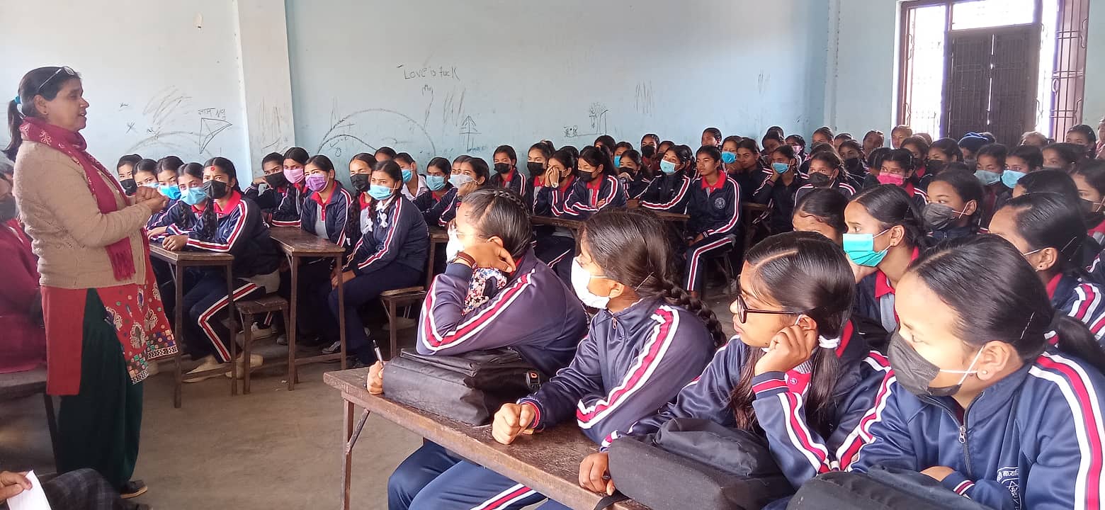 सरस्वती मा.वि. भरतपुरमा किशोरी क्लव गठन
