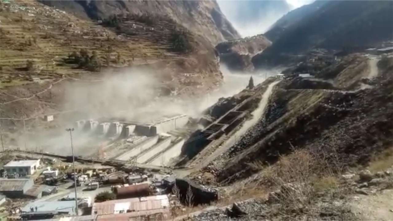 भारतको उत्तराखण्डमा हिमनदी फुटेपछि आएको बाढीमा परेर मृत्यु हुने मध्य १० जना नेपालीको शब पहिचान