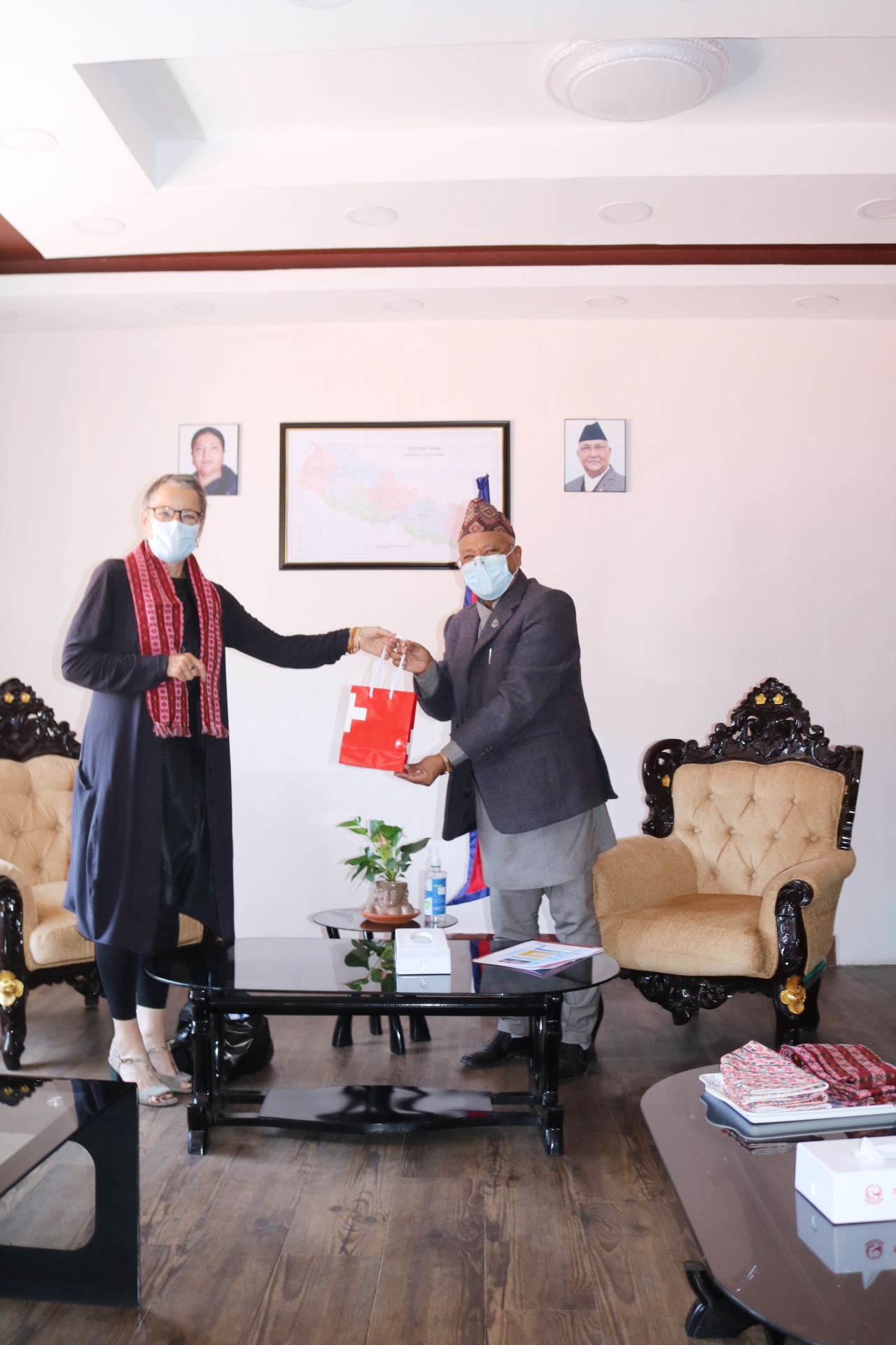 नेपालको शिक्षा, गरिबी न्युनीकरण र ग्रामिण विकासको क्षेत्रमा स्वीस सरकारको योगदान महत्वपुर्ण : मन्त्री श्रेष्ठ