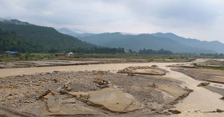 बूढीगङ्गा नदीको कटानका कारण दर्जन बस्ती जोखिममा