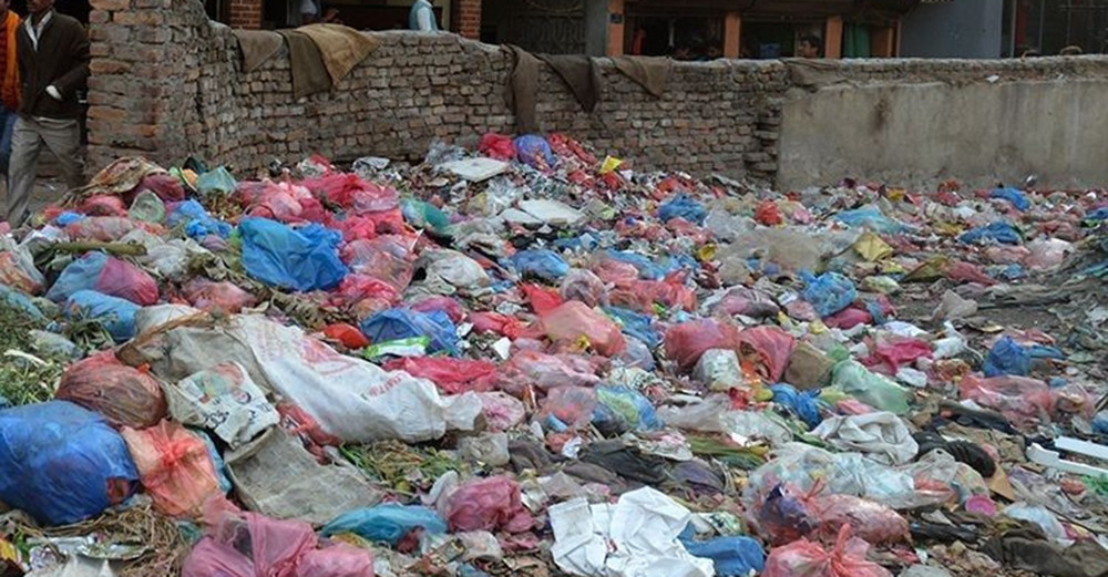 काठमाण्डौँको फोहोरले देशकै बेईजतिः कुटनीतिक नियोगले अनावस्यक हिँडडुल नगर्न सर्कुलर नै जारी गरे