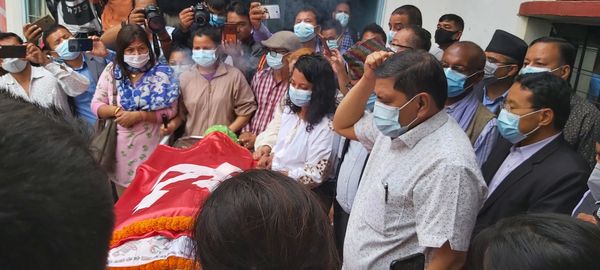 पेरिसडाँडामा श्रदाञ्जलीपछि जेबी टुहुरेको अन्तिम बिदाई