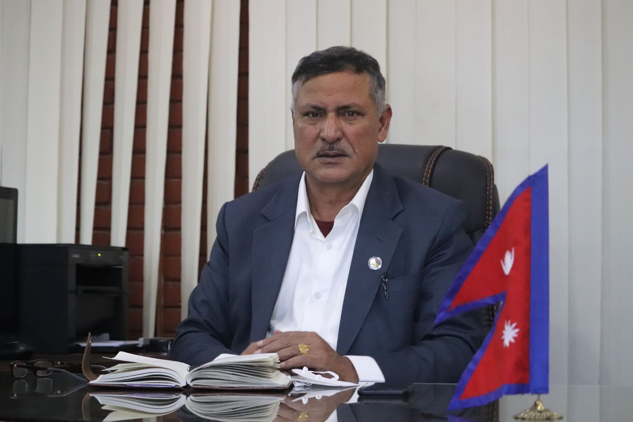 उपचार गर्न नपाई अकालमा ज्यान गुमाउनुपर्ने अवस्था अब हुन्नः स्वास्थ्यमन्त्री खतिवडा