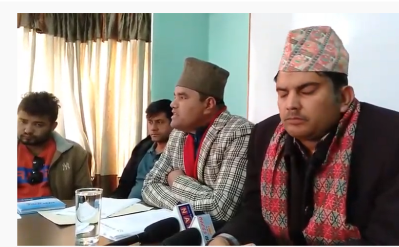 मन्त्रीले नियमावली विपरीत काजमा सरुवा गरेपछि स्वरोजगार कोषका उपाध्यक्ष डा. रोकाको चेतावनी, घाँटी रेटिन्छु तर कोष बन्द हुन दिन्न ( भिडियो सहित )