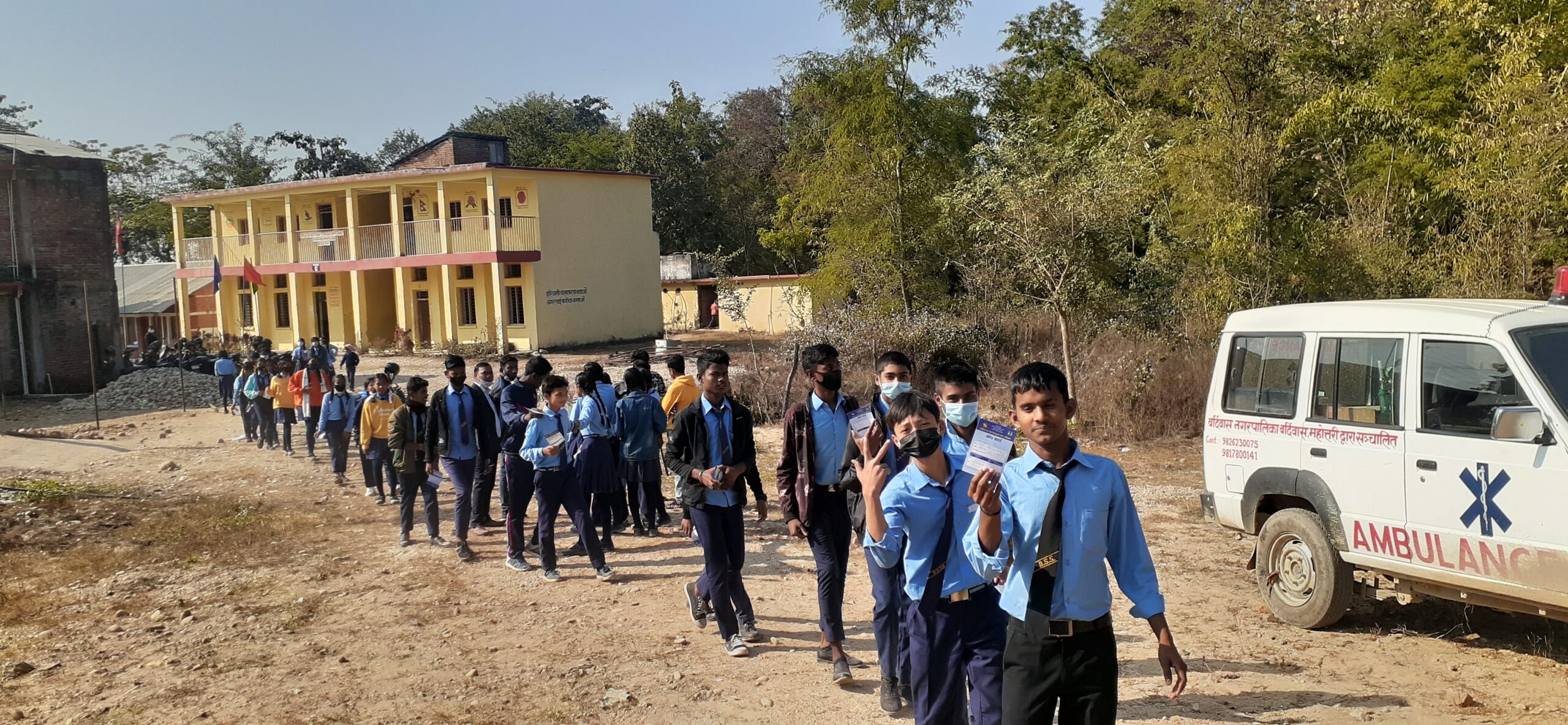 महोत्तरीका शिक्षण संस्था धमाधम बन्द हुन थाले