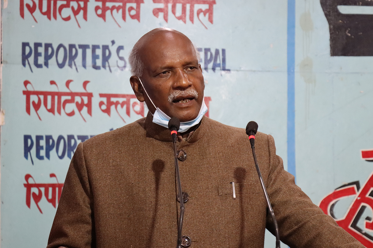 नेपालमा मल कारखाना खोल्न एक खर्ब २५ अर्ब लाग्ने अनुमान, जर्मन र थाईल्याण्डका कारखाना ईच्छुकरहेको मन्त्री यादवको दावी