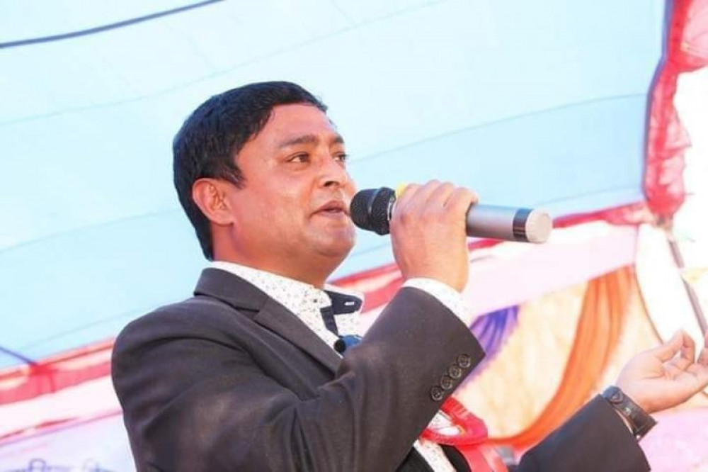 चर्चित लोकगायक विष्णु खत्री माओवादी केन्द्रबाट सक्रिय राजनीतिमा लागे