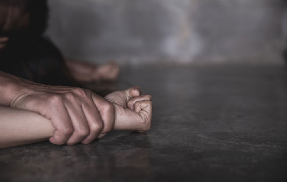 ‘ब्युटी प्याजेन्ट’ का नाममा याैन हिंसामा परेकी युवतीको पीडा- बेहोस बनाएर बलात्कार गरेका थिए