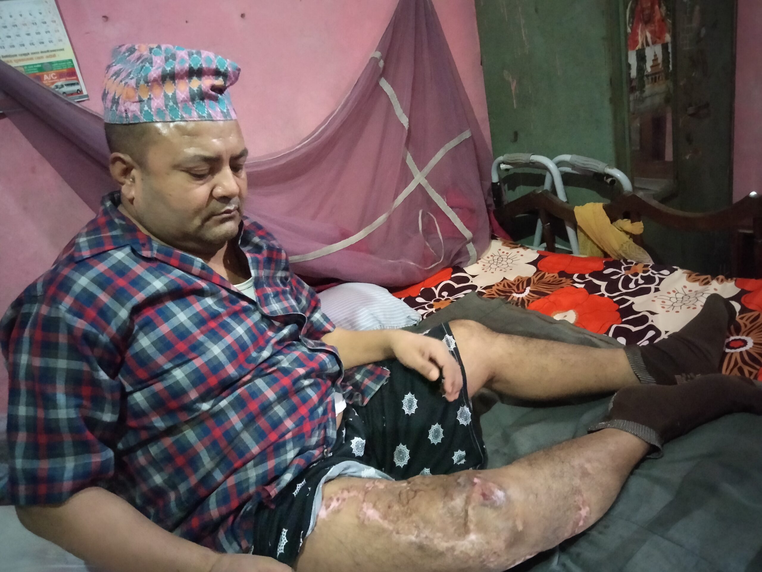 ट्याक्टरको ठक्करबाट घाइते भई डेढ वर्षदेखि ओछ्यानमा परेका बस्नेतलाई उपचारवापतको पैसा र क्षतिपूर्ति कसले दिने ?