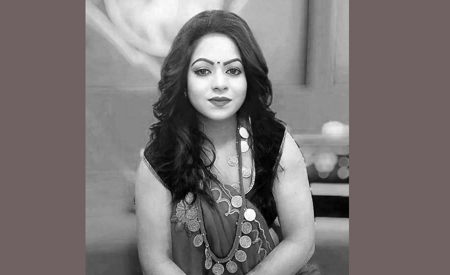 आफूलाई बाँच्न मुस्किल भएको स्टाटस लेखेको भोलिपल्ट गायिका सुनार मृत फेला