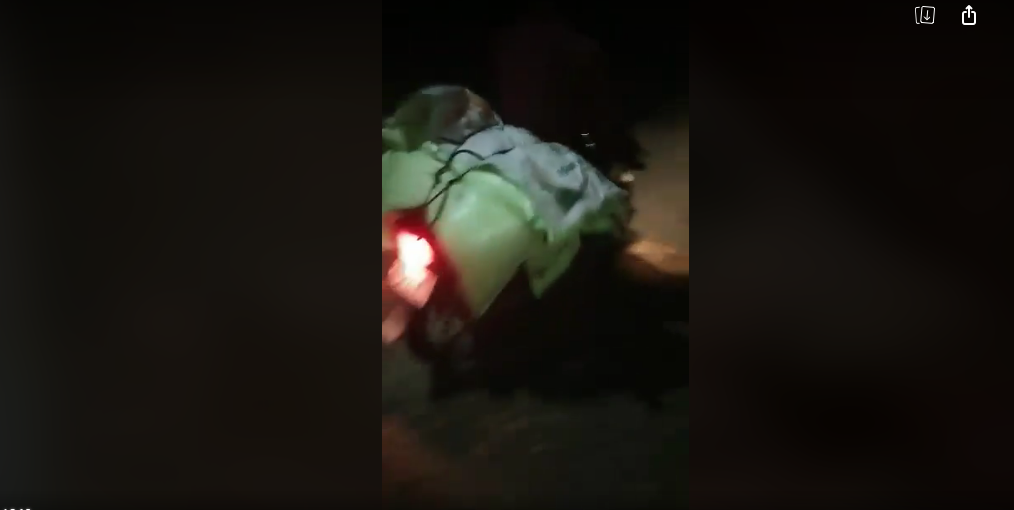 वारीपारी प्रहरी भएकै स्थान झोलुङ्गेपुलबाट रातभरी तस्करी , मिलोमतोकी कि राती प्रहरी कुम्भकरण शैलीमा सुतेको मौका छोपिएको ?