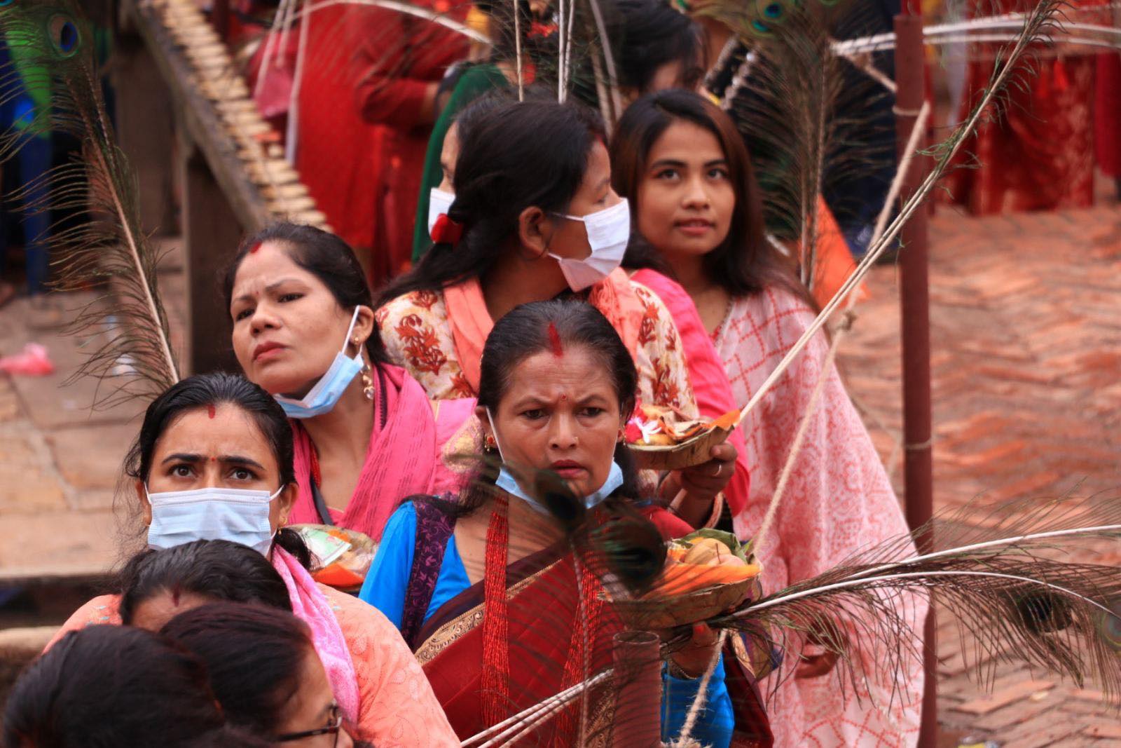 आज श्रीकृष्ण जन्माअष्टमी, पाटन कृष्ण मन्दिरमा दर्शनार्थीको घुइँचो (फोटो फिचर)