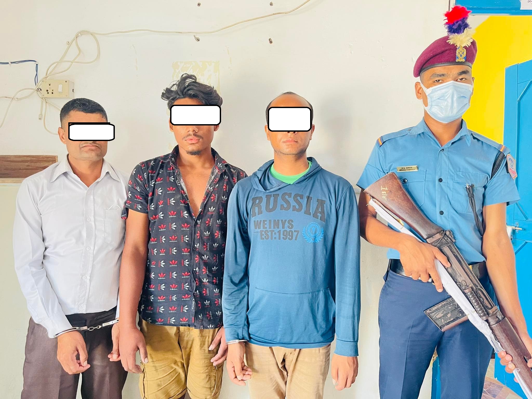 नेपाल बन्दको नाममा आफ्नै गाडीमा आगो लगाउने साहु, चालक र सहचालक पक्राउ