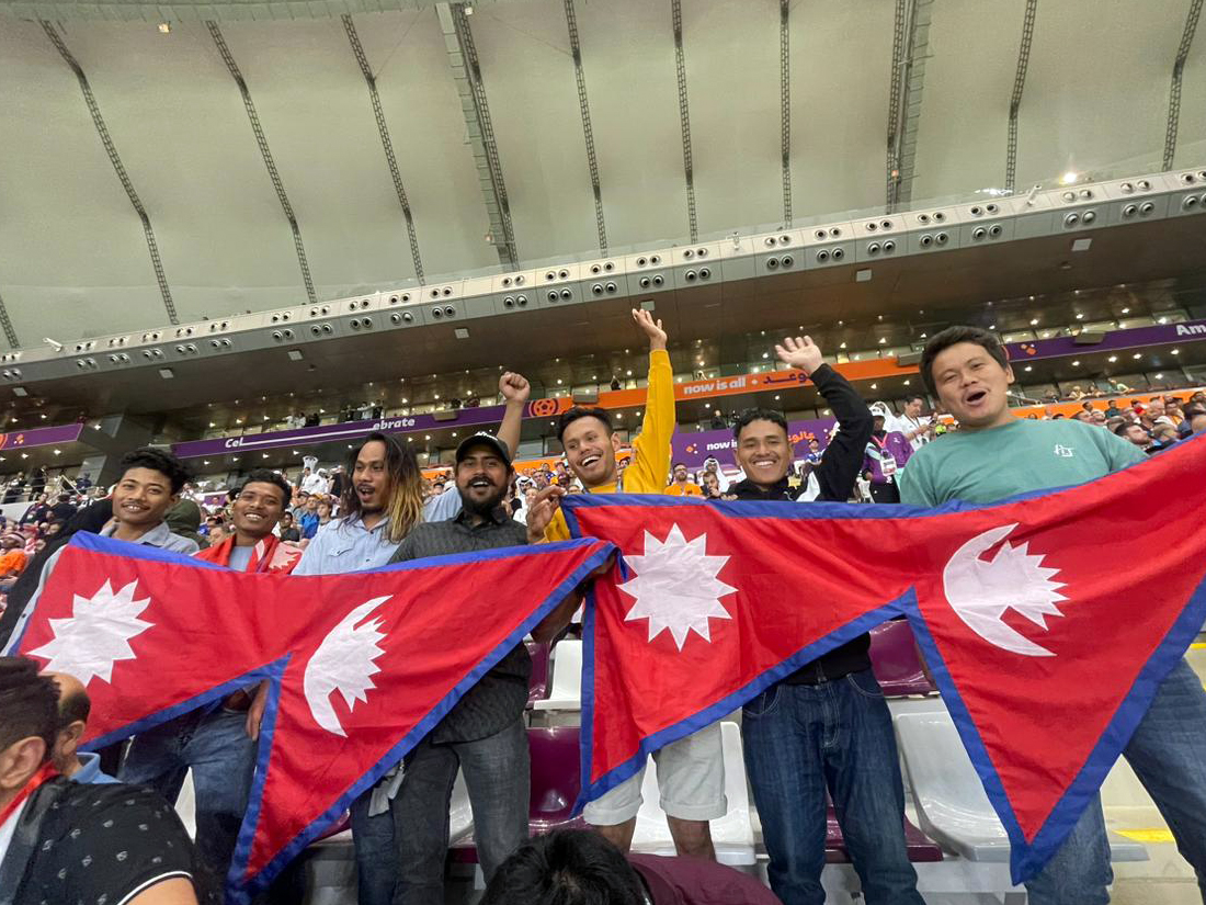कोका–कोलाले कतारमा रहेका नेपाली आप्रवासी कामदारहरूलाई फिफा विश्वकप २०२२ हेर्ने मौका प्रदान गर्यो