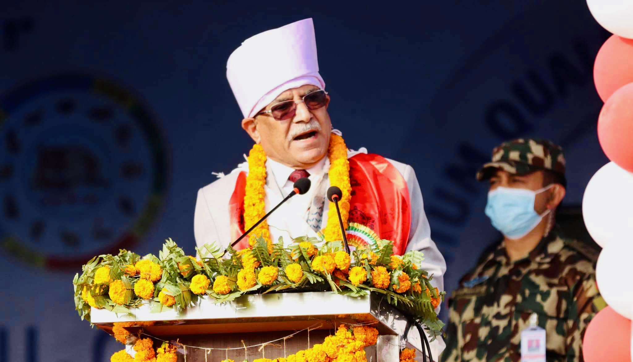 गुरुङ भेषमा प्रचण्ड !