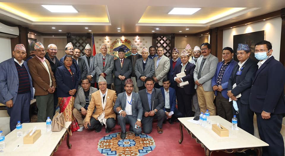 कैलालीको गेटा मेडिकल कलेजलाई राष्ट्रिय स्वास्थ्य विज्ञान विश्व विद्यालय बनाउन प्रधानमन्त्री सकारात्मक