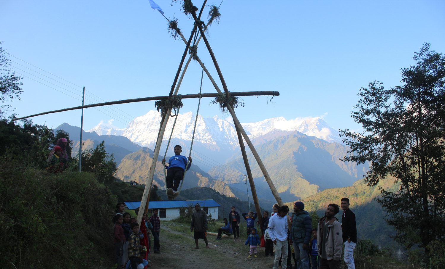 दँशैमा पिङको रौनक