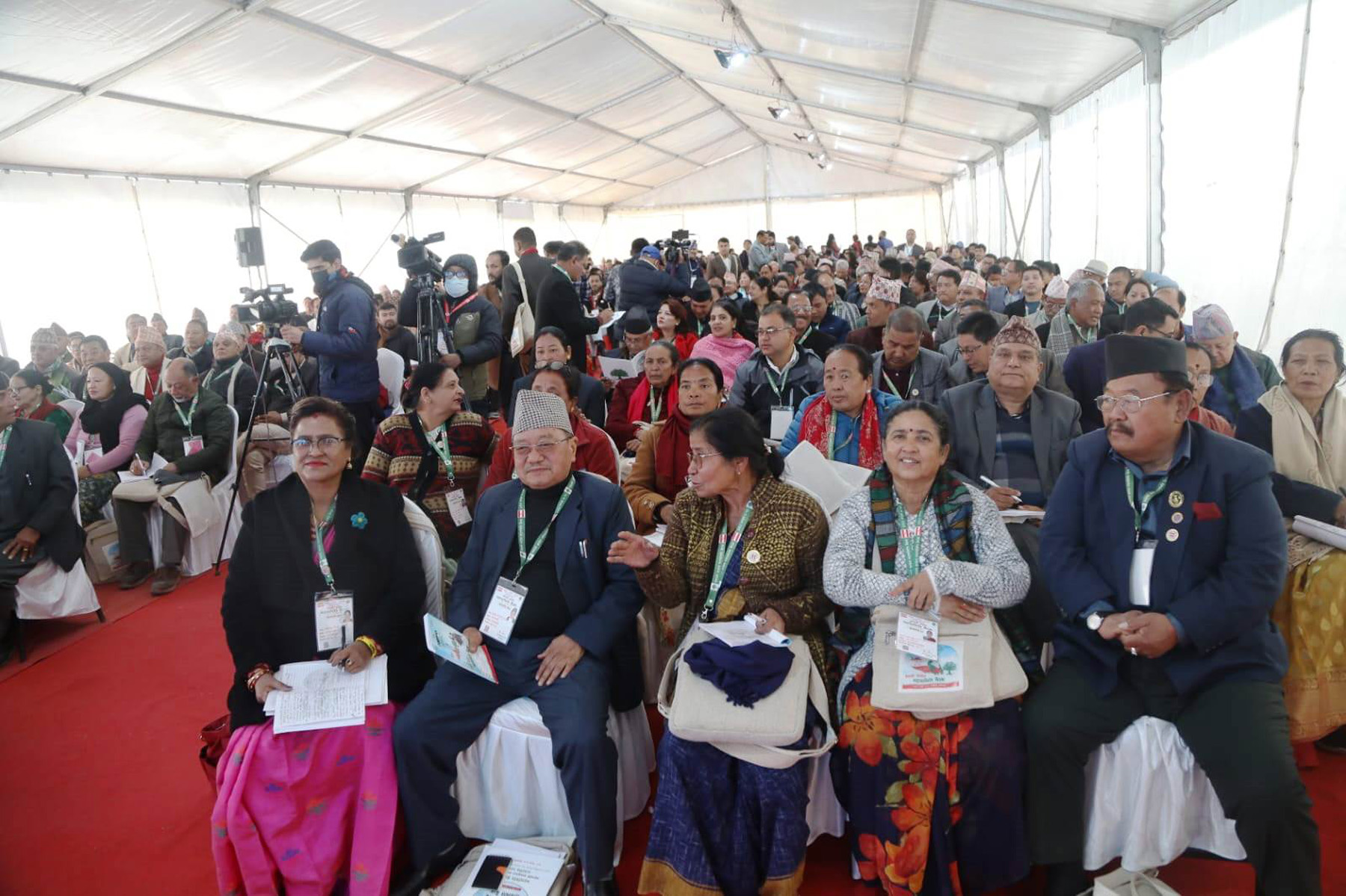 काँग्रेस फेरी हिन्दु राष्टको पक्षमा उभिन सक्छ ?