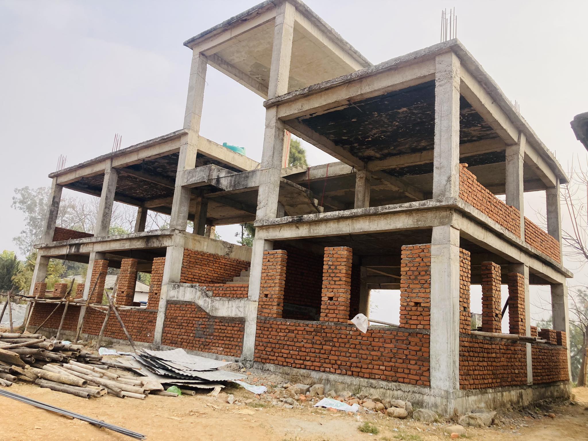 तीन वर्षदेखि अलपत्र पुस्तकालयको काम थालियो
