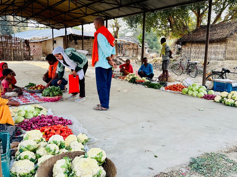 हलेसीमा चिस्यान केन्द्रसहितको कृषि बजार सञ्चालनमा