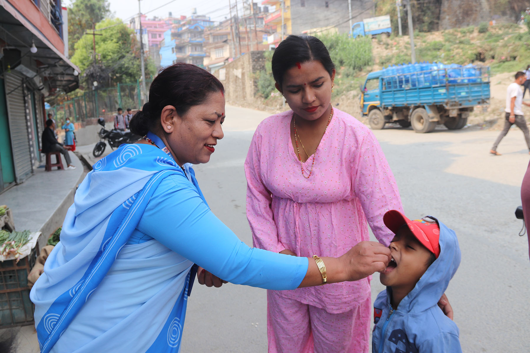 औषधि खरिद गर्न टेन्डर विवाद: भिटामिन ‘ए’,आइरन चक्कीदेखि रेबिजका भ्याक्सिनसम्म अभाव