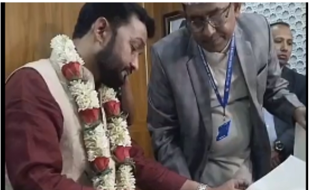 ठूला सरकारी अस्पतालमा जनशक्ति थप्ने स्वास्थ्यमन्त्री यादवको प्रतिवद्धता