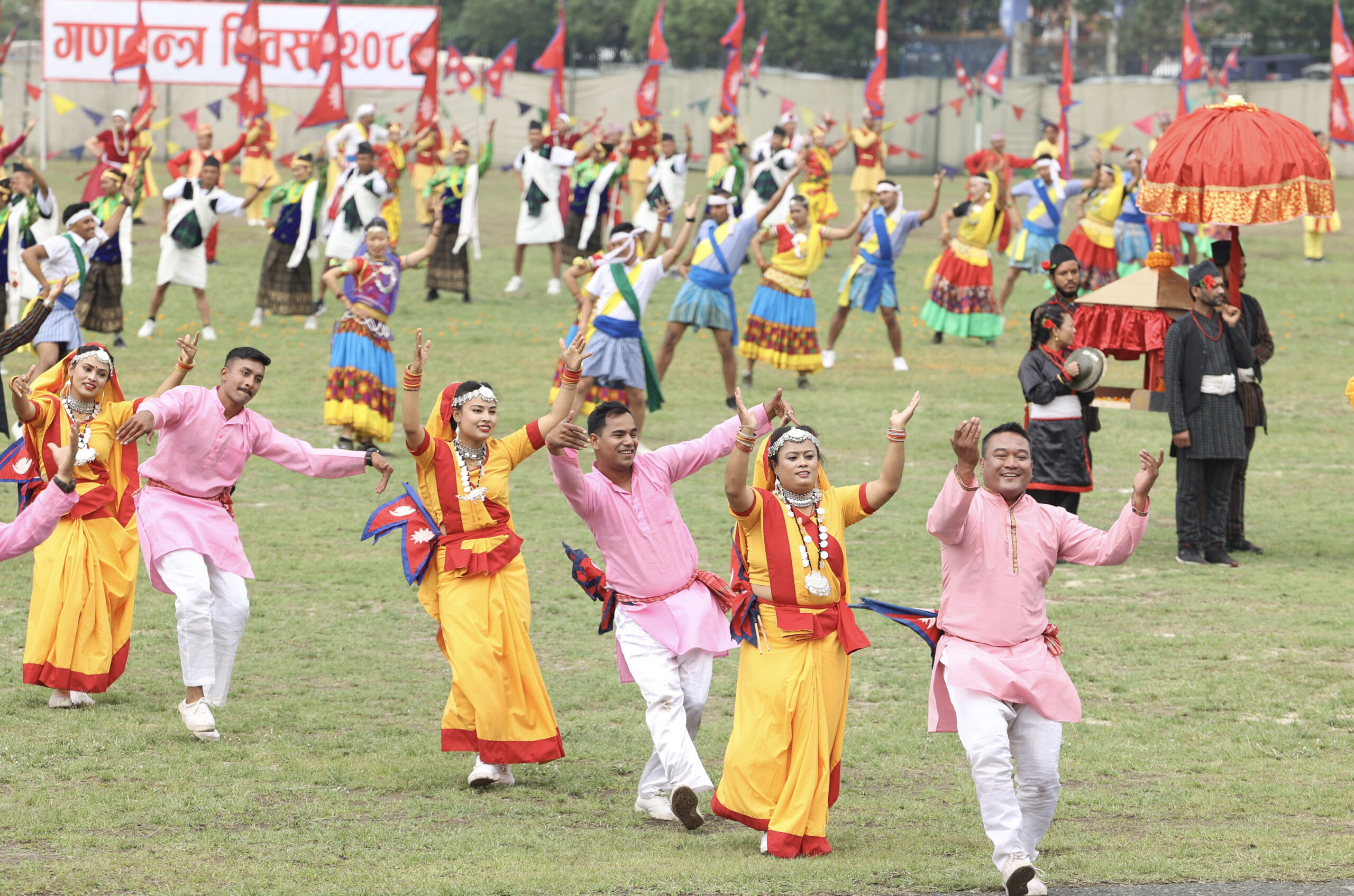 गणतन्त्र दिवसका अवसरमा देशभर उत्सवमय कार्यक्रमहरु ( तस्वीरहरु )