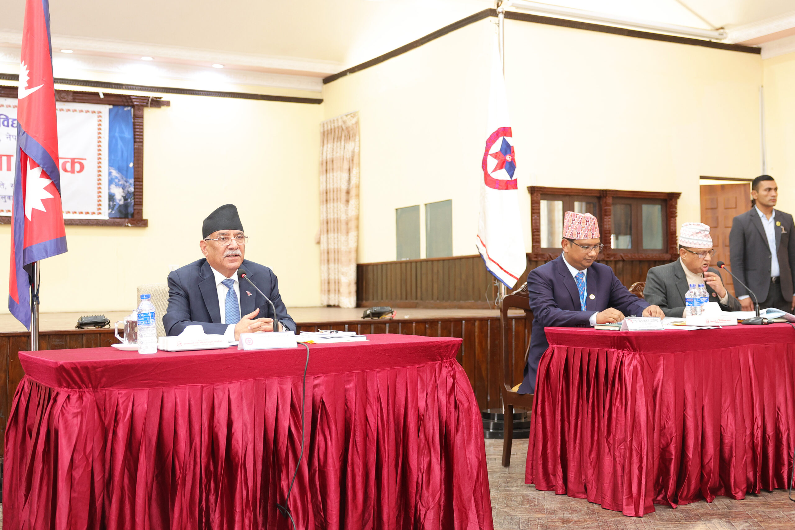 युवा–विद्यार्थी स्वदेशमै बस्ने वातावरण निर्माणका लागि विश्वविद्यालयको अग्रसरता अपरिहार्य छ: प्रधानमन्त्री