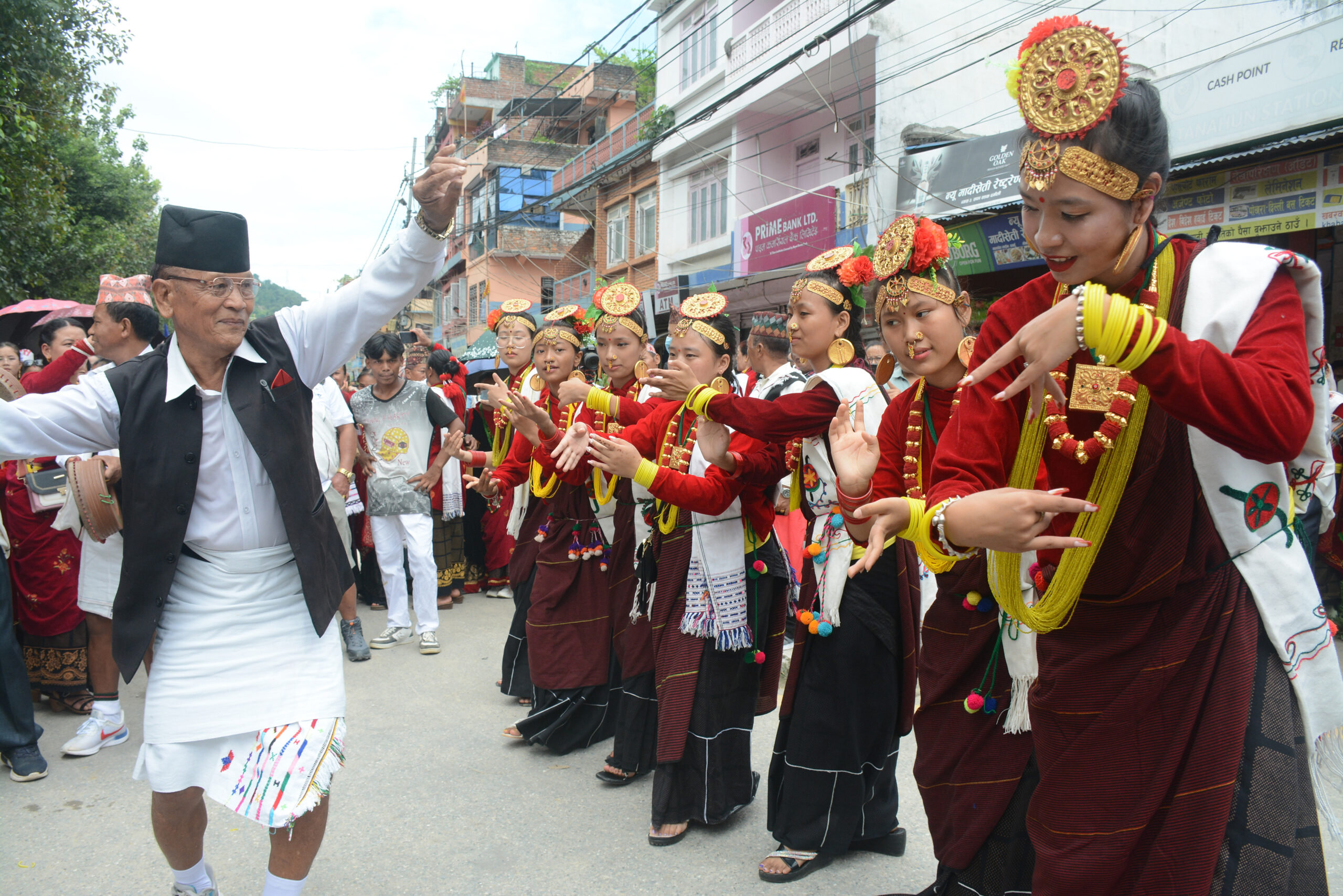 तस्वीरमा हेर्नुस् विश्व आदिवासी दिवसका विभिन्न कार्यक्रमहरु ( तस्वीरहरु )
