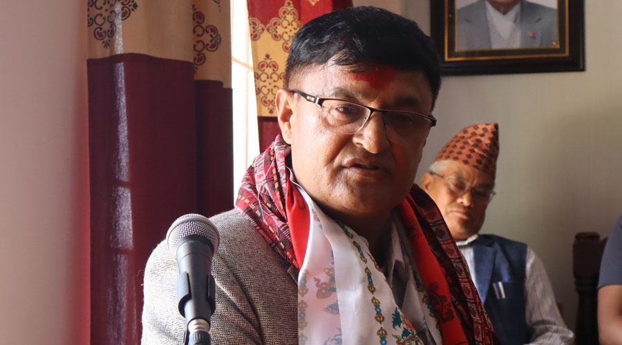 अख्तियारमै मुद्धा मिलाउन एक लाख घुस लिएर पुगेका प्रशासकीय अधिकृत सापकोटा पक्राउ