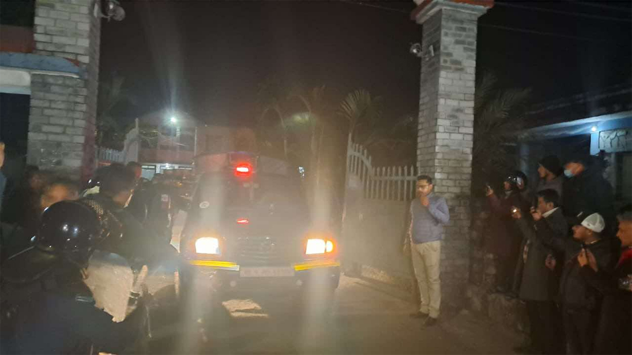 धरौटी रकम बुझाएर अदालतबाट निस्किए रवि लामिछाने