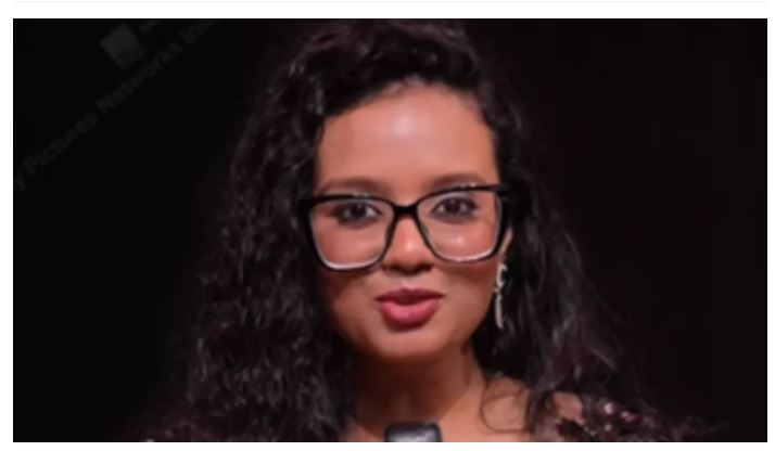 मानुषी घोषले जीतिन इन्डियन आइडल १५ को उपाधी